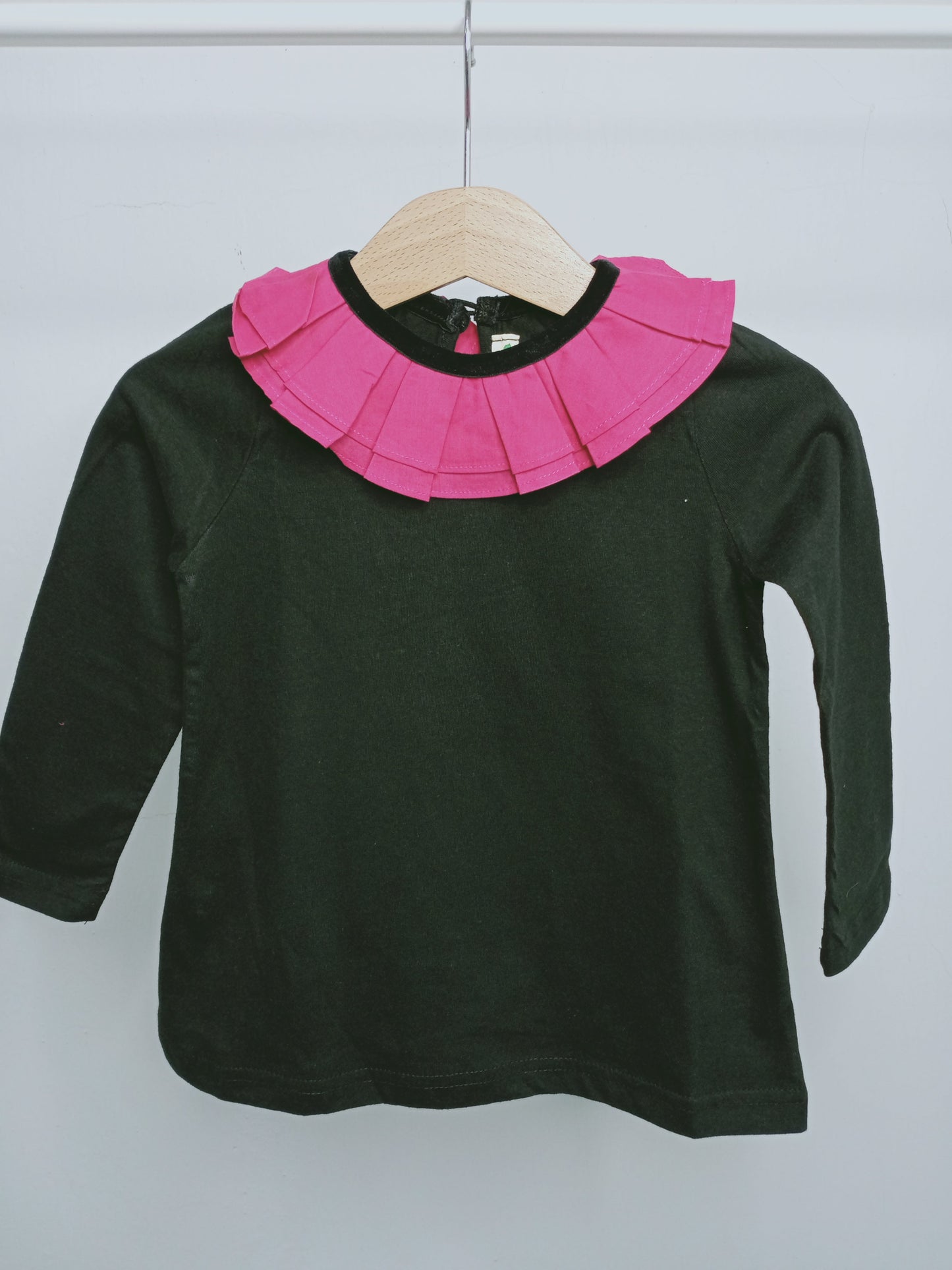 Girl Black Long Sleeve Top - Pink Collar